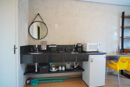 Cozinha  de kitnet/studio para alugar com 1 quarto, 28m² em Protásio Alves, Porto Alegre