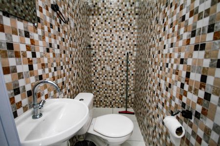 Casa para alugar com 250m², 8 quartos e sem vagaBanheiro da Suíte 2