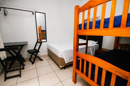 Casa para alugar com 250m², 8 quartos e sem vagaQuarto 6