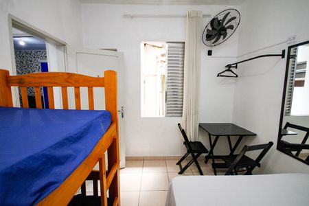 Casa para alugar com 250m², 8 quartos e sem vagaQuarto 6