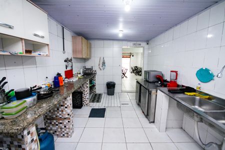 Casa para alugar com 250m², 8 quartos e sem vagaCozinha