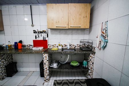 Casa para alugar com 250m², 8 quartos e sem vagaCozinha