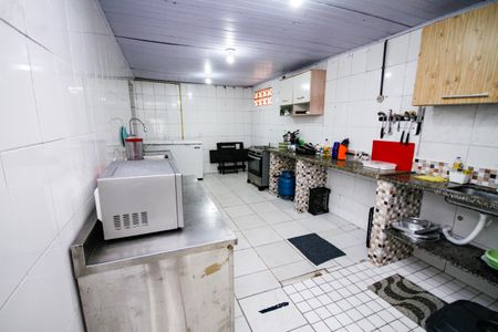 Casa para alugar com 250m², 8 quartos e sem vagaCozinha