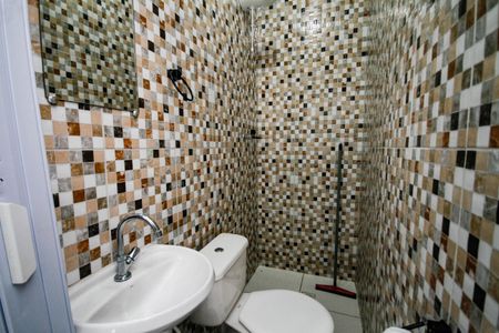 Casa para alugar com 250m², 8 quartos e sem vagaBanheiro da Suíte 2