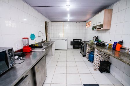 Casa para alugar com 250m², 8 quartos e sem vagaCozinha