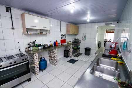 Casa para alugar com 250m², 8 quartos e sem vagaCozinha