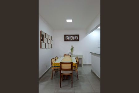 Sala de apartamento para alugar com 2 quartos, 77m² em Aviação, Praia Grande