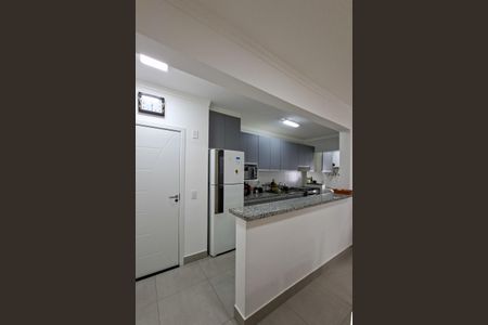 Apartamento para alugar com 77m², 2 quartos e 2 vagas Apartamento para alugar com 77m², 2 quartos e 2 vagasCozinha