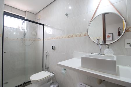 Apartamento à venda com 163m², 4 quartos e 2 vagasBanheiro da suíte