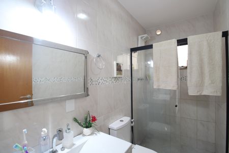 Apartamento à venda com 163m², 4 quartos e 2 vagasBanheiro social 2