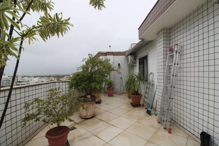 Apartamento à venda com 163m², 4 quartos e 2 vagasTerraço 