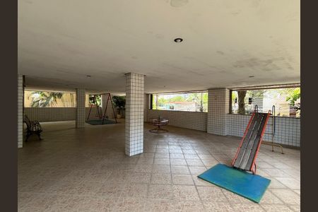 Apartamento à venda com 163m², 4 quartos e 2 vagasÁrea comum - Playground