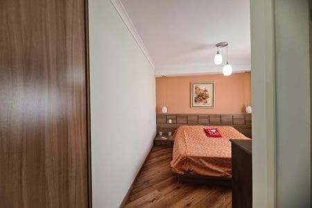 Apartamento à venda com 130m², 4 quartos e 2 vagas Apartamento à venda com 130m², 4 quartos e 2 vagasSuite