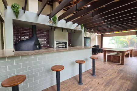 Apartamento à venda com 130m², 4 quartos e 2 vagas Apartamento à venda com 130m², 4 quartos e 2 vagasÁrea comum - Churrasqueira