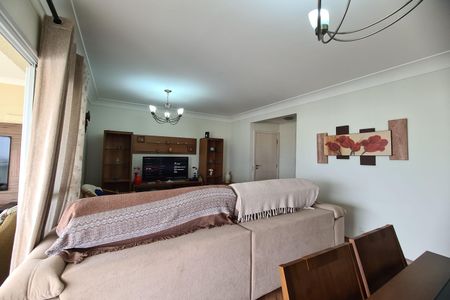 Apartamento à venda com 130m², 4 quartos e 2 vagas Apartamento à venda com 130m², 4 quartos e 2 vagasSala