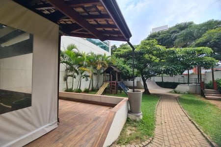 Apartamento à venda com 130m², 4 quartos e 2 vagas Apartamento à venda com 130m², 4 quartos e 2 vagasÁrea comum - Playground