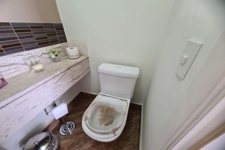 Apartamento à venda com 130m², 4 quartos e 2 vagas Apartamento à venda com 130m², 4 quartos e 2 vagasLavabo