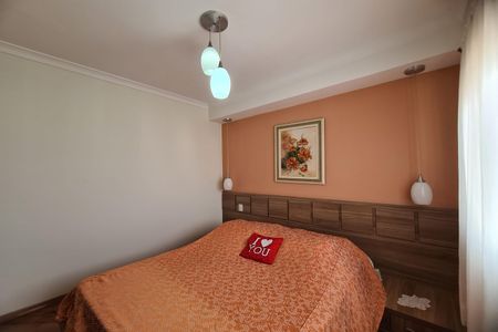 Apartamento à venda com 130m², 4 quartos e 2 vagas Apartamento à venda com 130m², 4 quartos e 2 vagasSuite