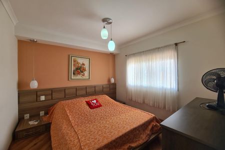 Apartamento à venda com 130m², 4 quartos e 2 vagas Apartamento à venda com 130m², 4 quartos e 2 vagasSuite