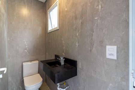 Casa para alugar com 165m², 3 quartos e 2 vagasBanheiro de Serviço