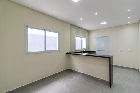 Casa para alugar com 165m², 3 quartos e 2 vagasCozinha