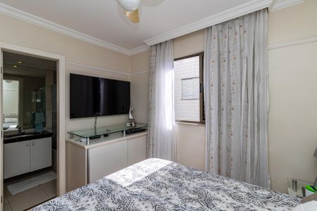 Apartamento à venda com 139m², 4 quartos e 2 vagasQuarto 4