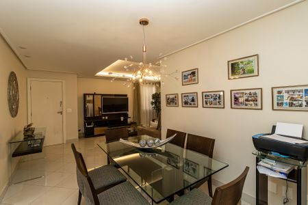 Apartamento à venda com 139m², 4 quartos e 2 vagasSala