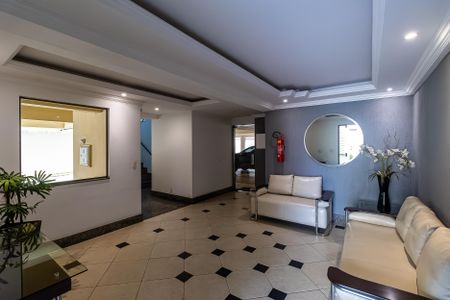 Apartamento à venda com 139m², 4 quartos e 2 vagasHall social