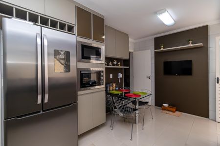 Apartamento à venda com 139m², 4 quartos e 2 vagasCozinha