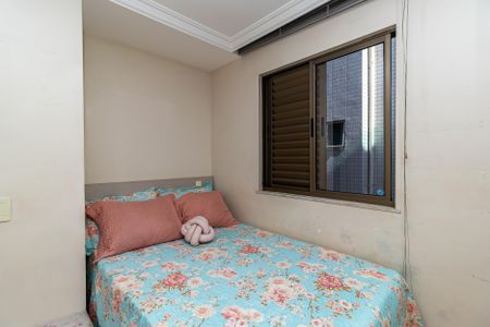 Apartamento à venda com 139m², 4 quartos e 2 vagasQuarto 1