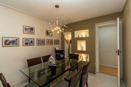 Apartamento à venda com 139m², 4 quartos e 2 vagasSala