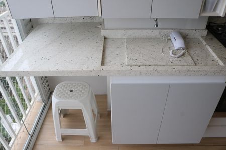 Apartamento à venda com 46m², 2 quartos e 1 vagaCozinha e Área de Serviço