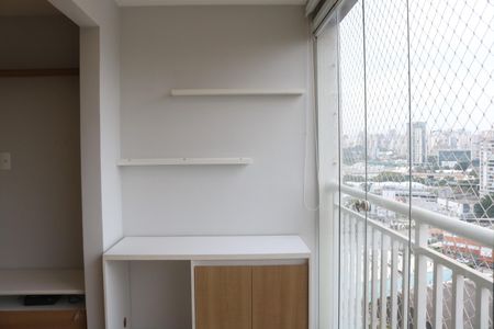 Varanda da Sala de apartamento à venda com 2 quartos, 46m² em Parque Industrial Tomas Edson, São Paulo