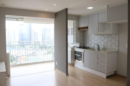 Sala de apartamento à venda com 2 quartos, 46m² em Parque Industrial Tomas Edson, São Paulo