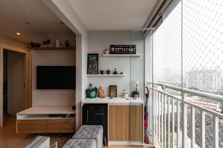Varanda de apartamento para alugar com 2 quartos, 46m² em Parque Industrial Tomas Edson, São Paulo