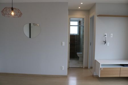 Sala de apartamento à venda com 2 quartos, 46m² em Parque Industrial Tomas Edson, São Paulo