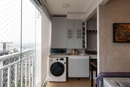Varanda de apartamento para alugar com 2 quartos, 46m² em Parque Industrial Tomas Edson, São Paulo