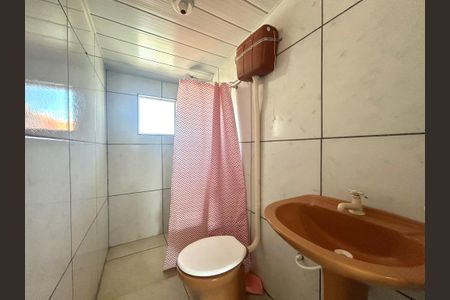 Banheiro de casa para alugar com 2 quartos, 100m² em Capoeiras, Florianópolis