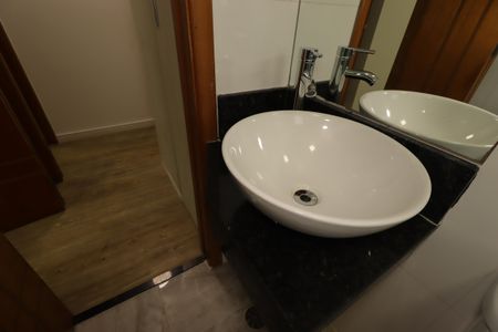 Apartamento à venda com 166m², 3 quartos e 2 vagasBanheiro Social - Pia