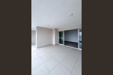 Apartamento à venda com 126m², 3 quartos e 2 vagas Apartamento à venda com 126m², 3 quartos e 2 vagasVaranda da Sala