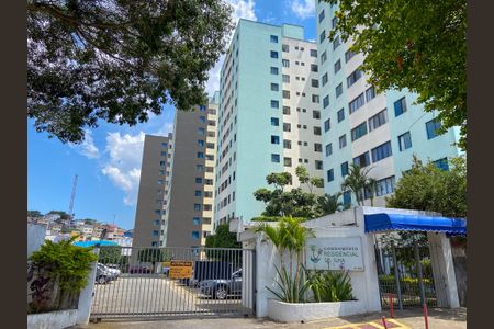 Apartamento para alugar com 100m², 3 quartos e 1 vaga Apartamento para alugar com 100m², 3 quartos e 1 vagaFachada