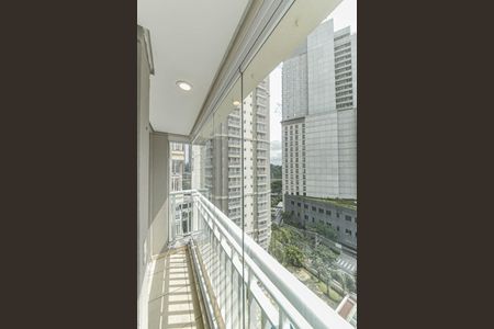 Apartamento à venda com 112m², 2 quartos e 2 vagasVaranda da Suíte 2