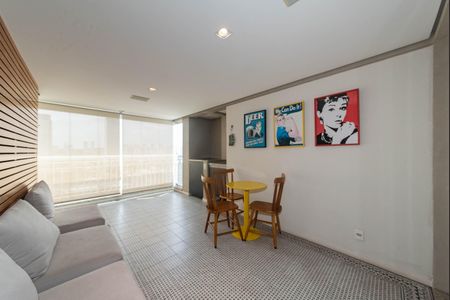 Apartamento à venda com 112m², 2 quartos e 2 vagasVaranda