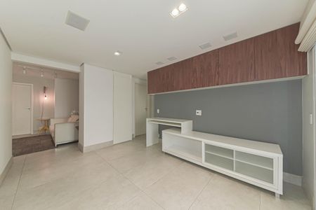 Apartamento à venda com 112m², 2 quartos e 2 vagasSala de TV