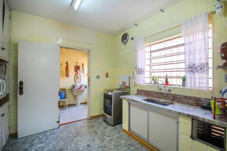Casa à venda com 240m², 3 quartos e 4 vagasCozinha