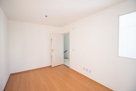 Sala de apartamento para alugar com 2 quartos, 46m² em Bom Jesus, Contagem