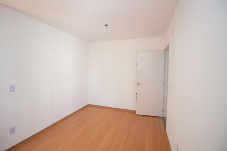 Sala de apartamento para alugar com 2 quartos, 46m² em Bom Jesus, Contagem