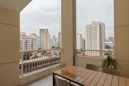 Sacada de apartamento para alugar com 1 quarto, 77m² em Vila Nova Conceição, São Paulo