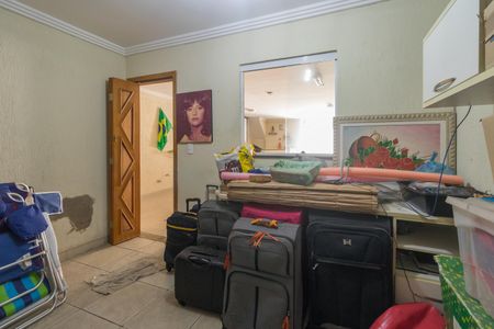 Casa à venda com 270m², 4 quartos e 5 vagasQuarto de serviço
