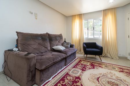 Casa à venda com 270m², 4 quartos e 5 vagasSala